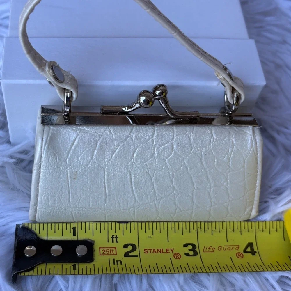 Cream Croc Embossed Mini Jewelry Travel Case Ring Box Purse